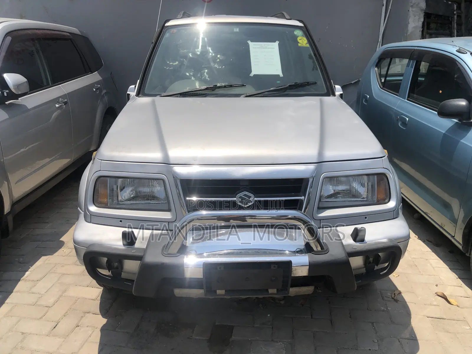 Suzuki Escudo 1999 Silver