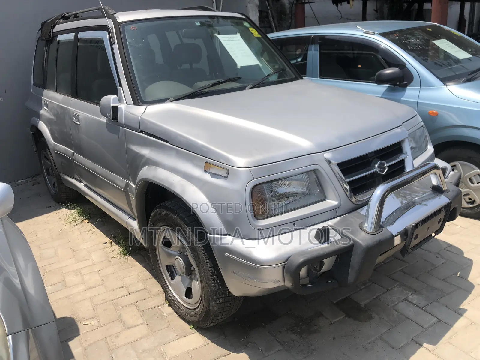 Suzuki Escudo 1999 Silver