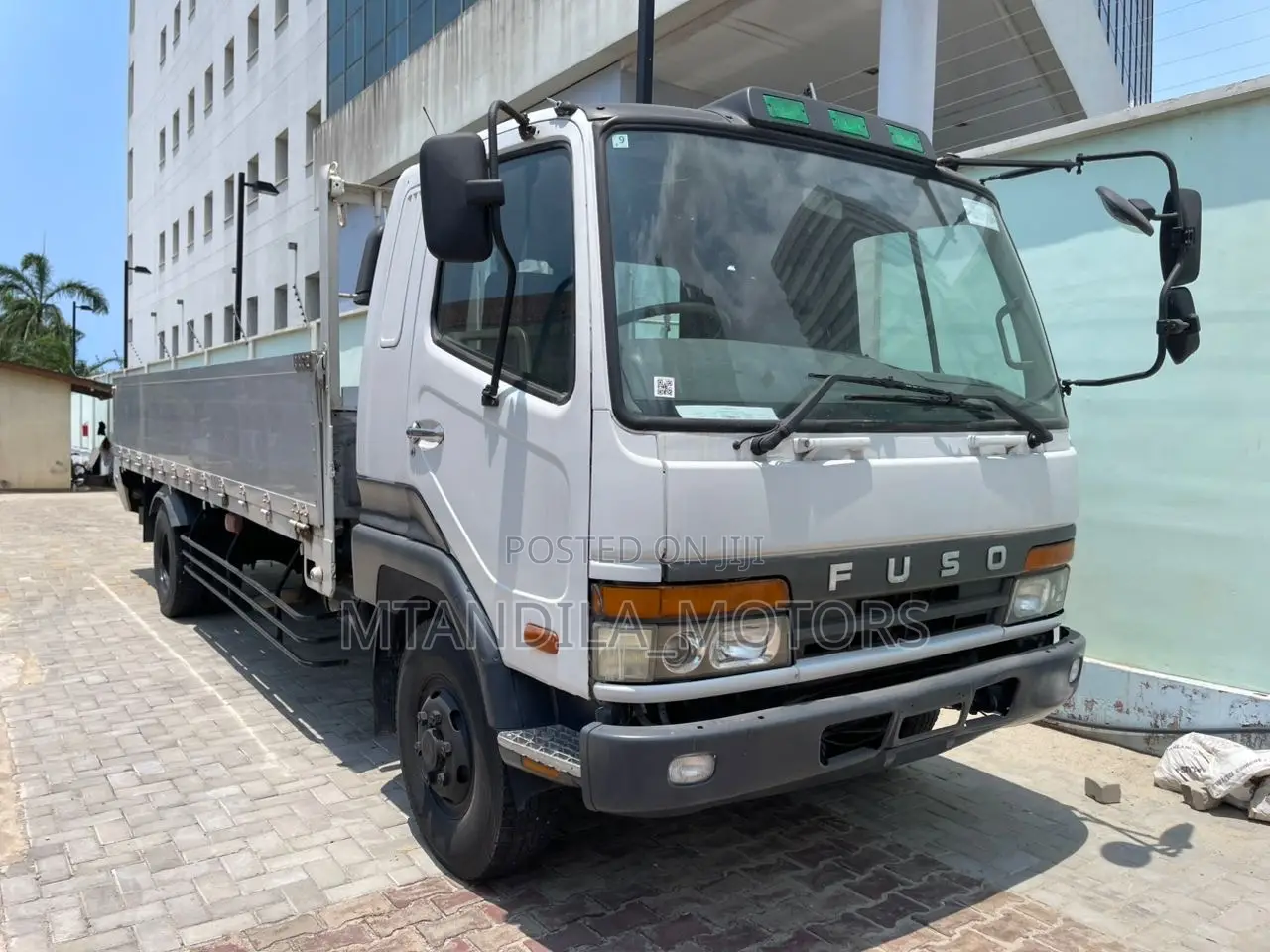 Fuso Food Truck Long Base