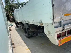 Fuso Food Truck Long Base