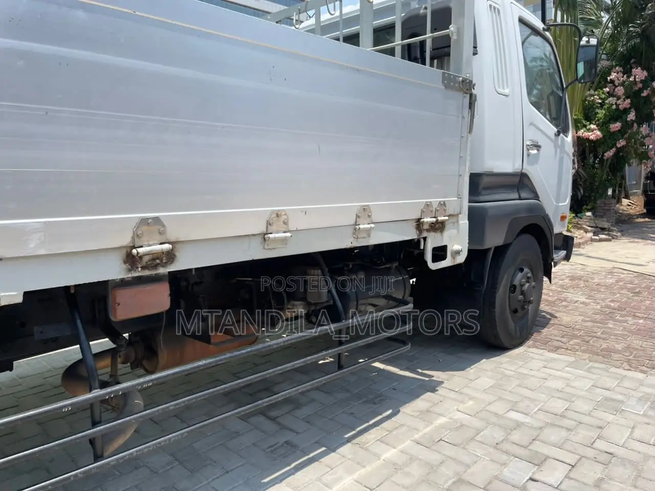 Fuso Food Truck Long Base