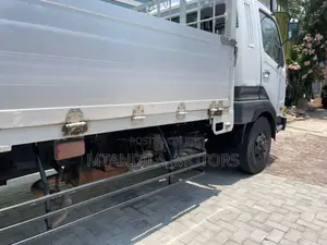 Fuso Food Truck Long Base