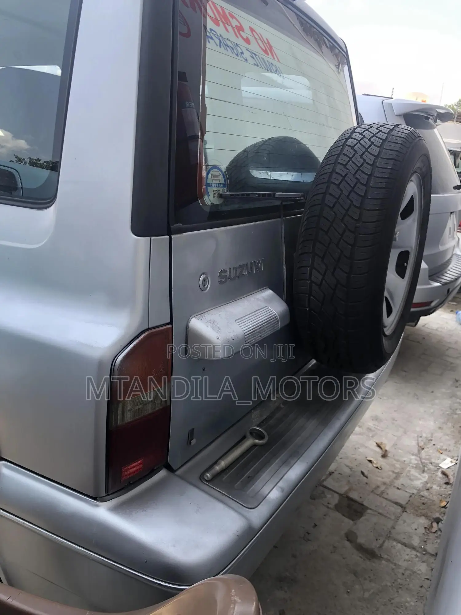 Suzuki Escudo 1999 Silver
