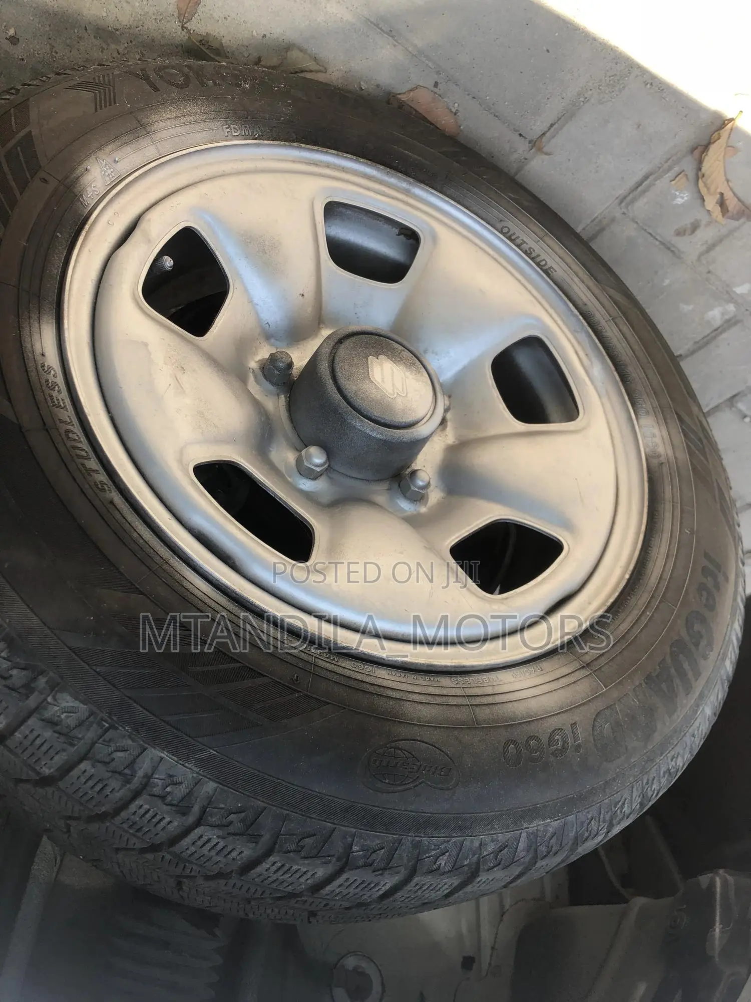 Suzuki Escudo 1999 Silver