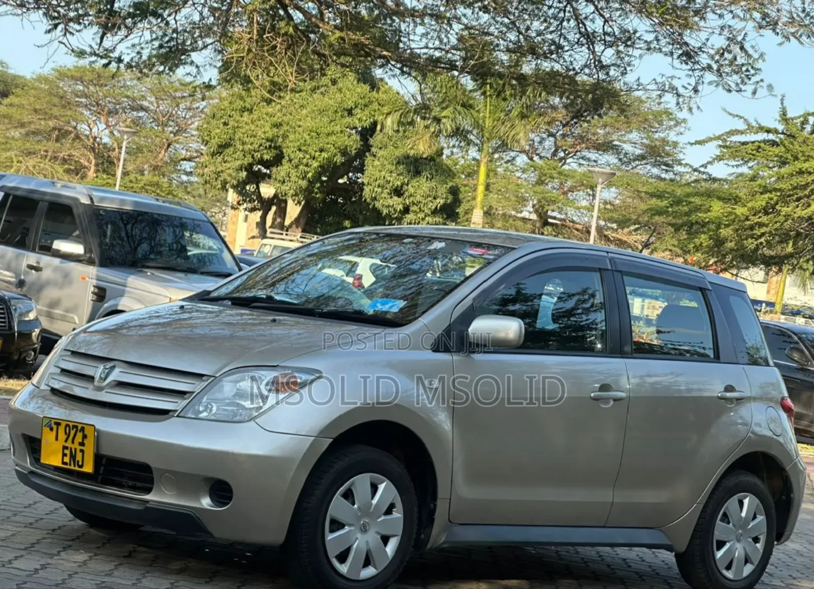 Toyota IST 2004 Silver