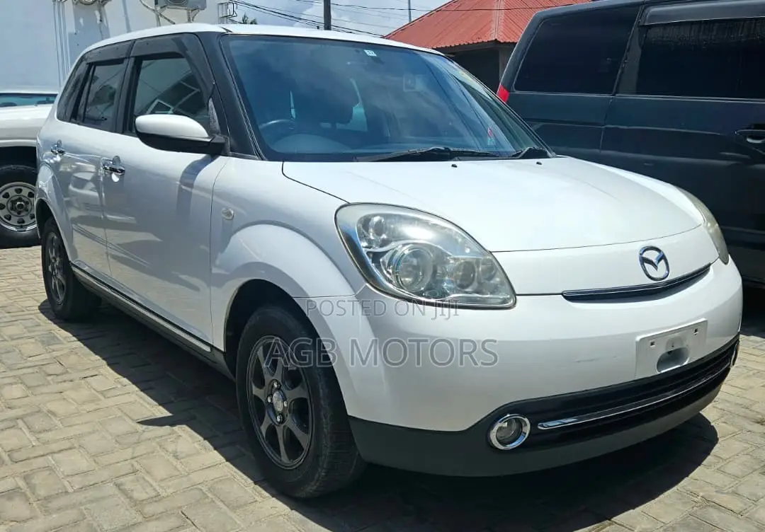 Mazda Verisa 2008 White