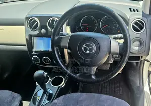Mazda Verisa 2008 White