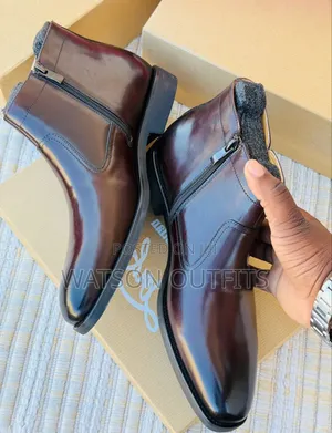 Men's Boots or Shoe Boots Very Very Smart and Smart