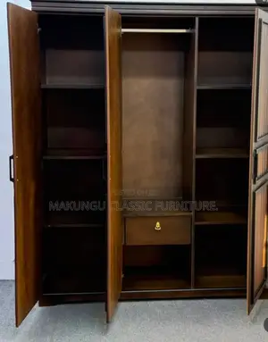Kabati La Rangi Ya Mkongo Wa Kuunguzia Milango Mitatu