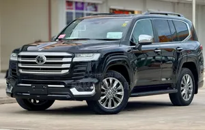Toyota Land Cruiser 2023 Black