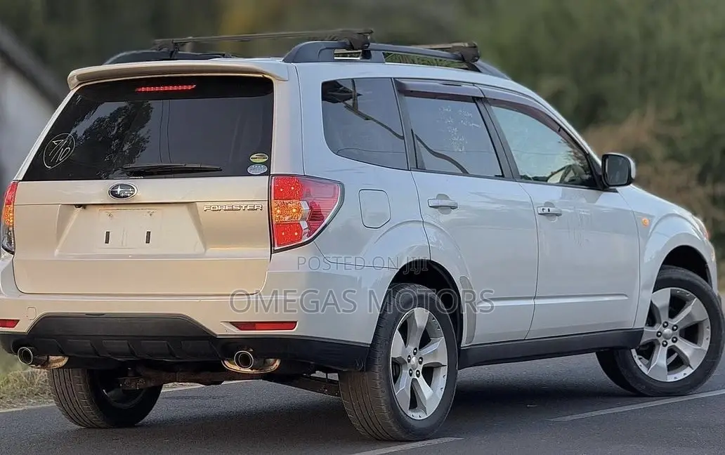 Subaru Forester 2009 White