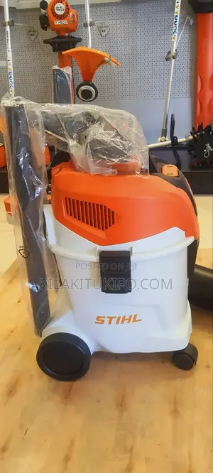 Stihl Se33 Wet and Dry Vacuum Cleaner