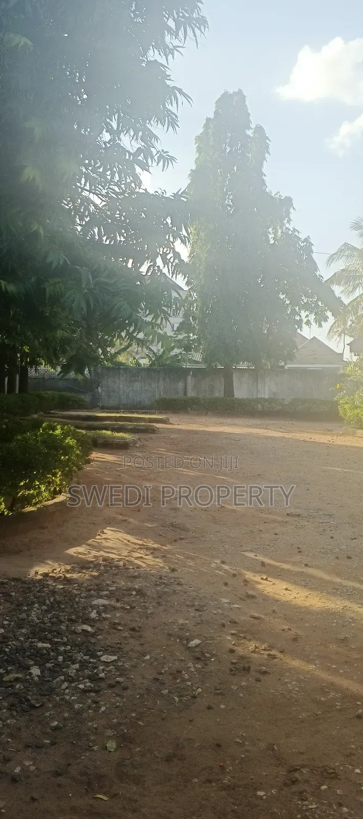 5bdrm House in Swedi Property, Mikocheni for rent