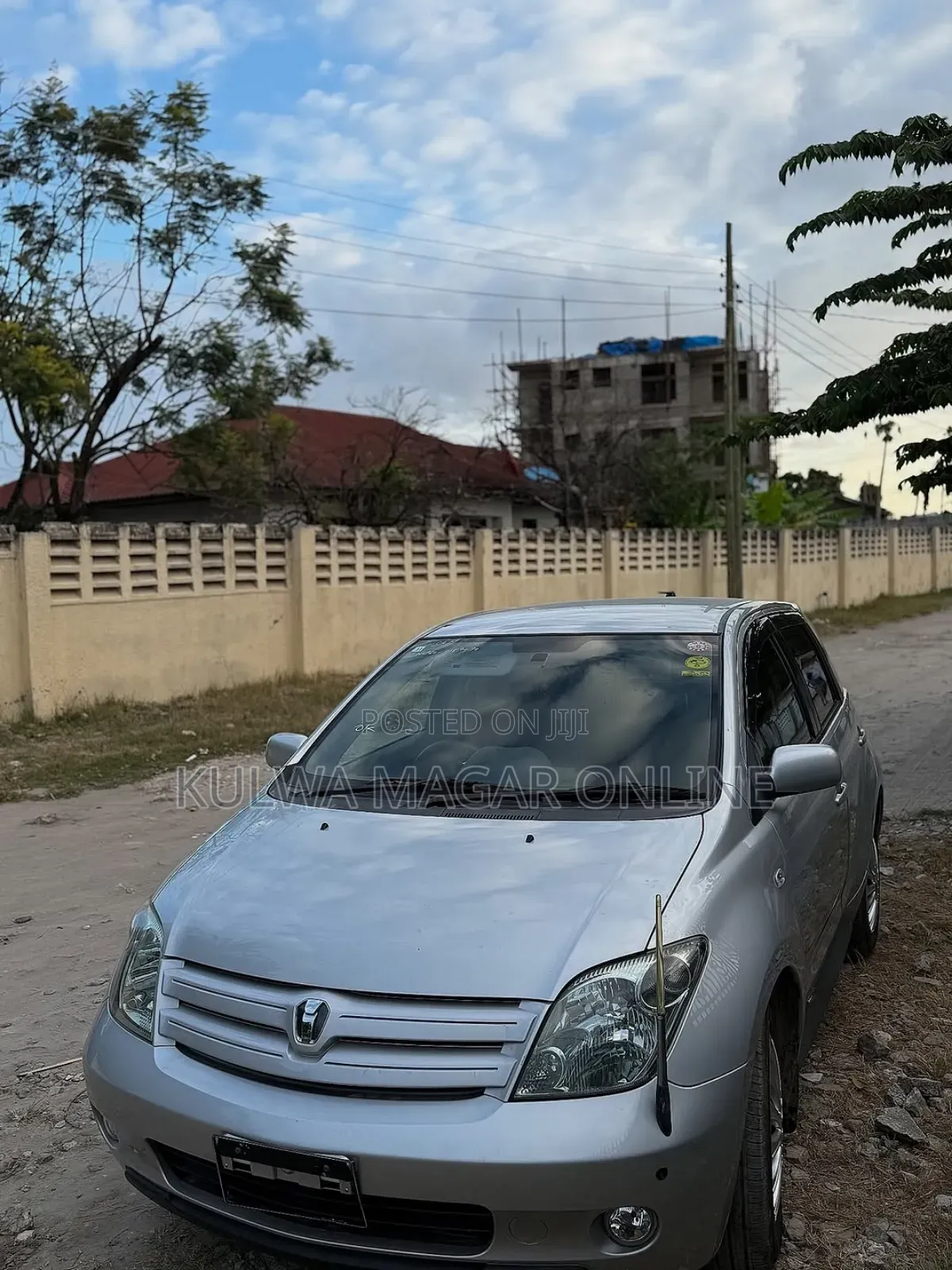 Toyota IST 2005 Silver