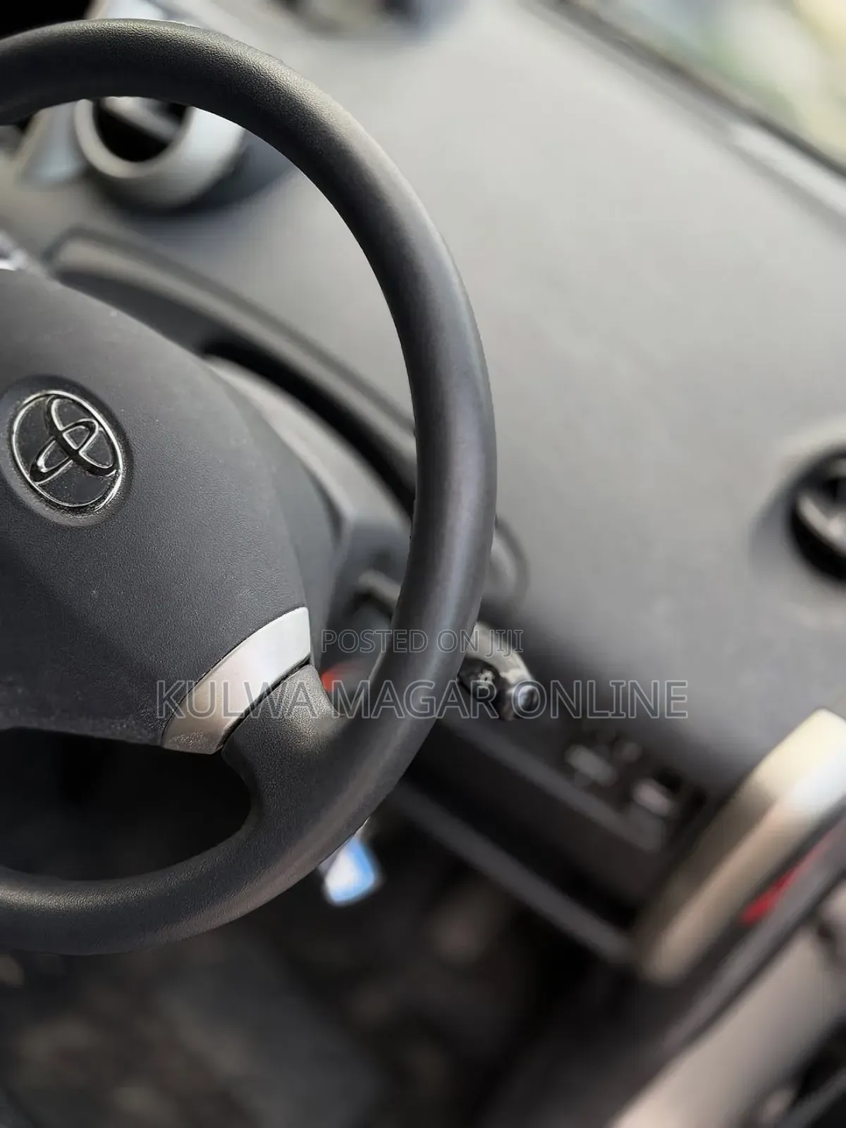 Toyota IST 2005 Silver
