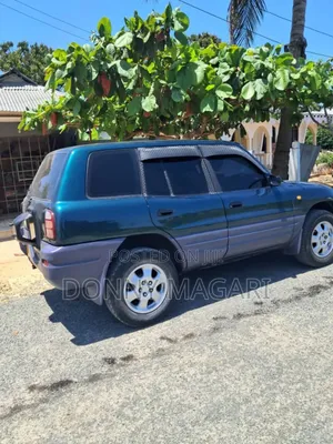 Toyota RAV4 1999 Green