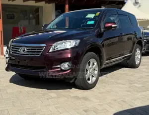 Toyota Vanguard 2011 Maroon