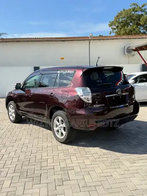 Toyota Vanguard 2011 Maroon