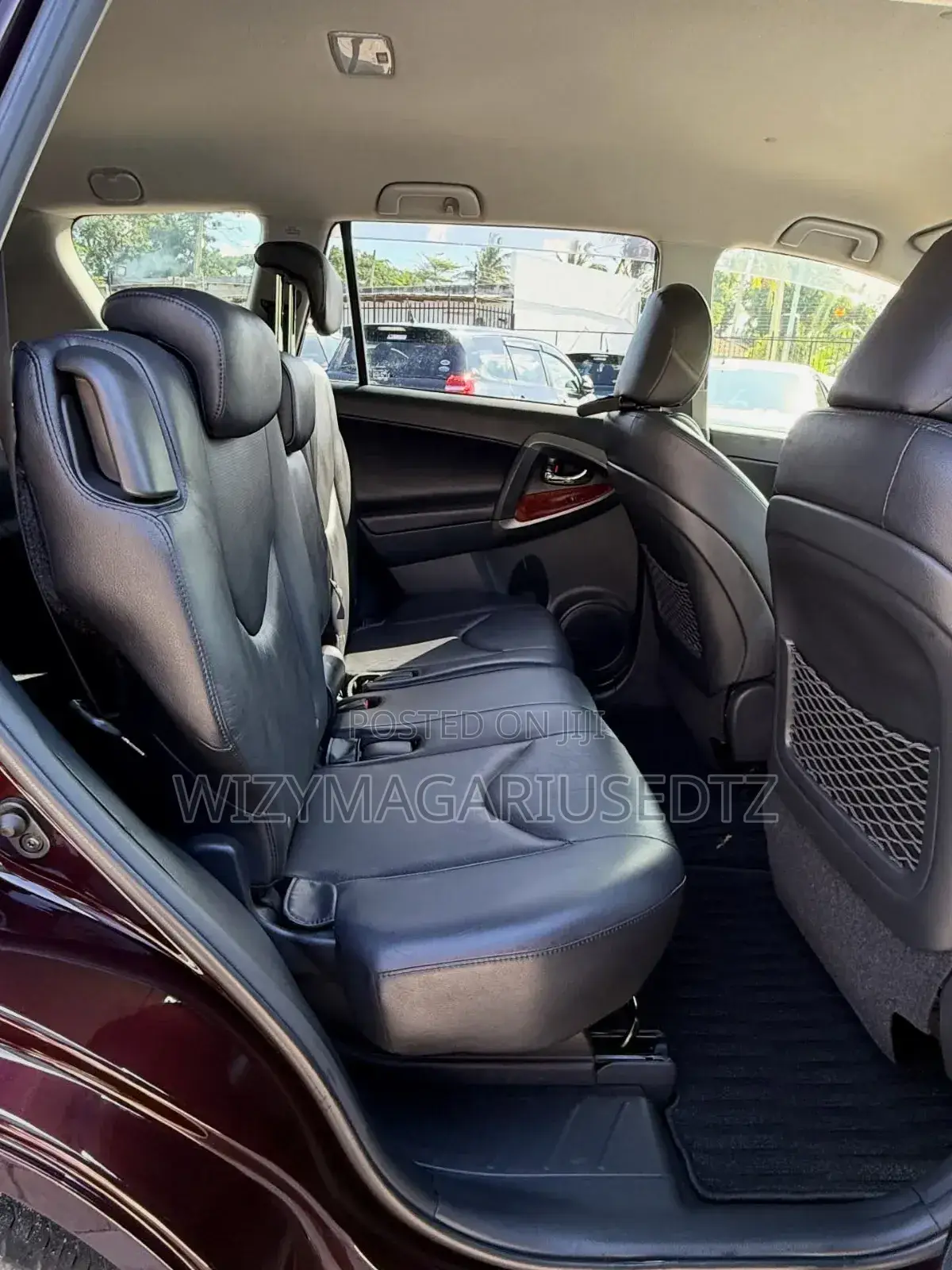 Toyota Vanguard 2011 Maroon