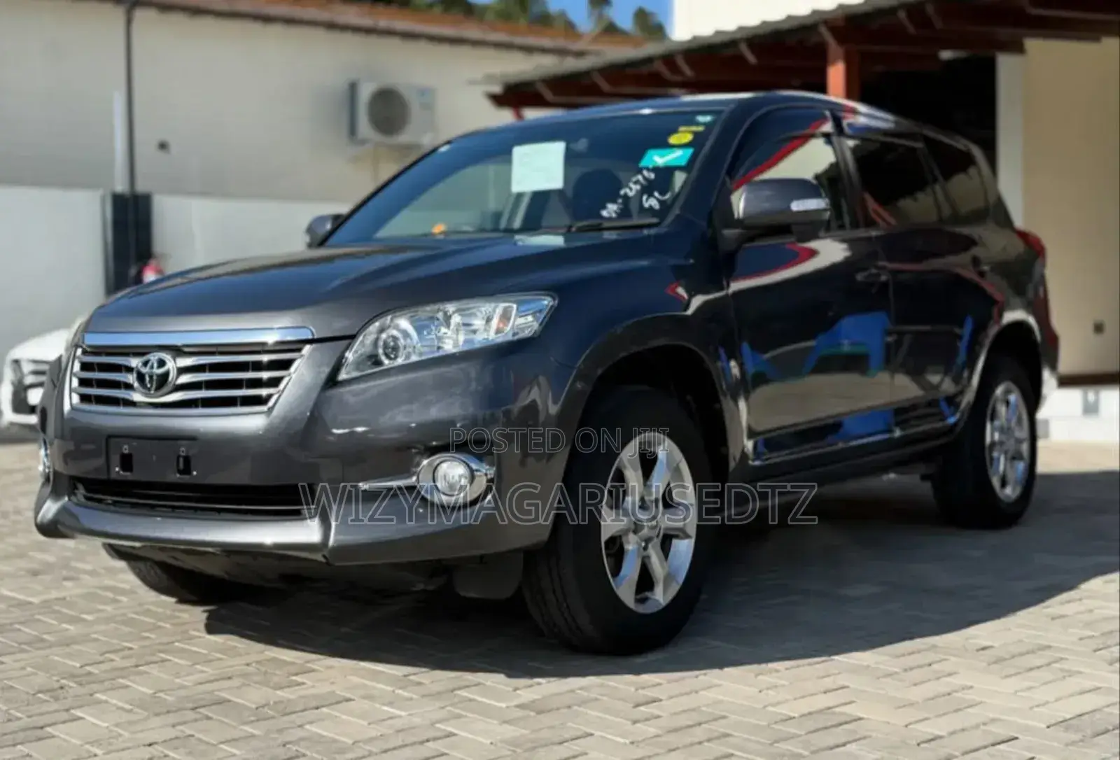 Toyota Vanguard 2012 Gray