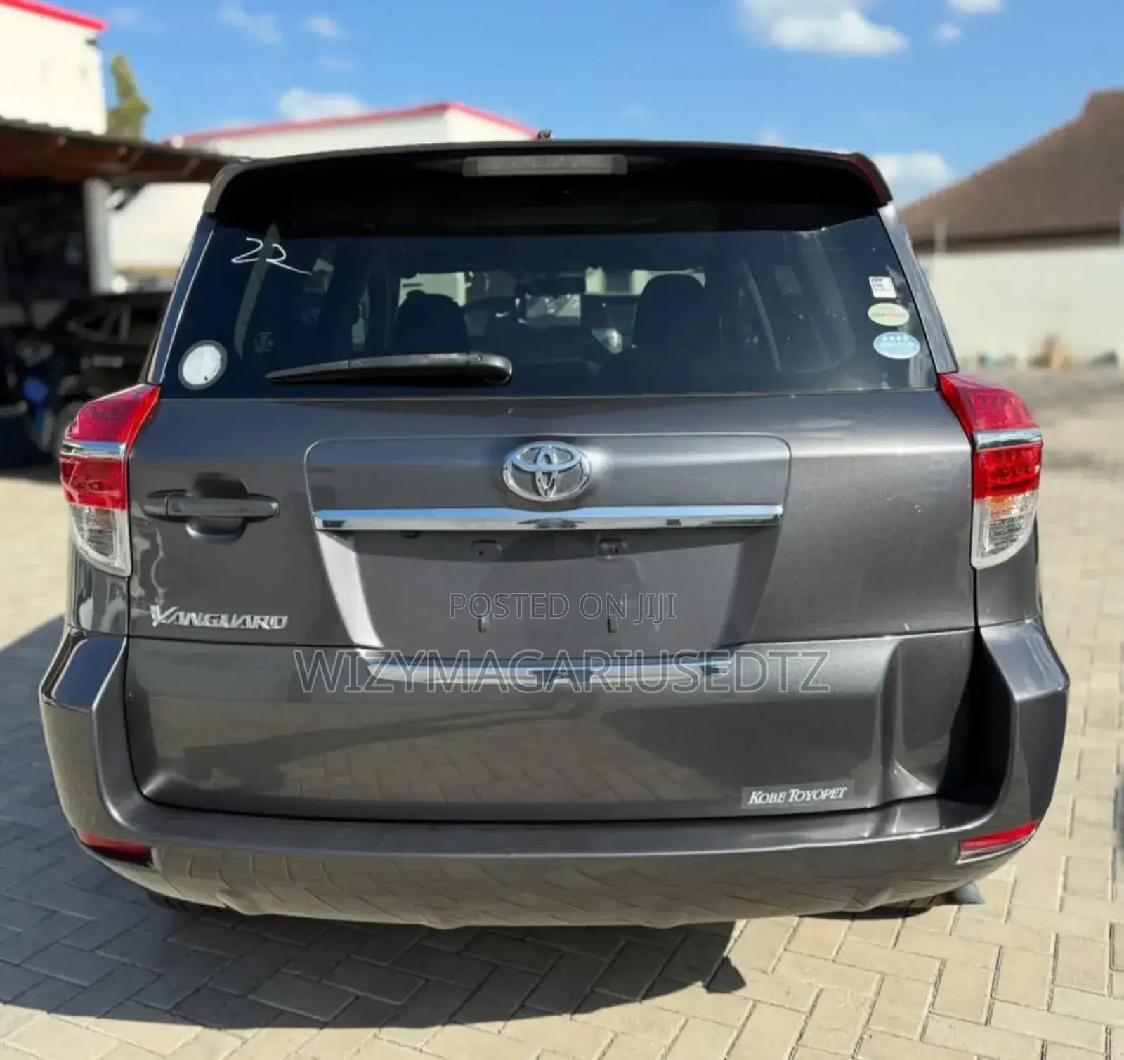 Toyota Vanguard 2012 Gray