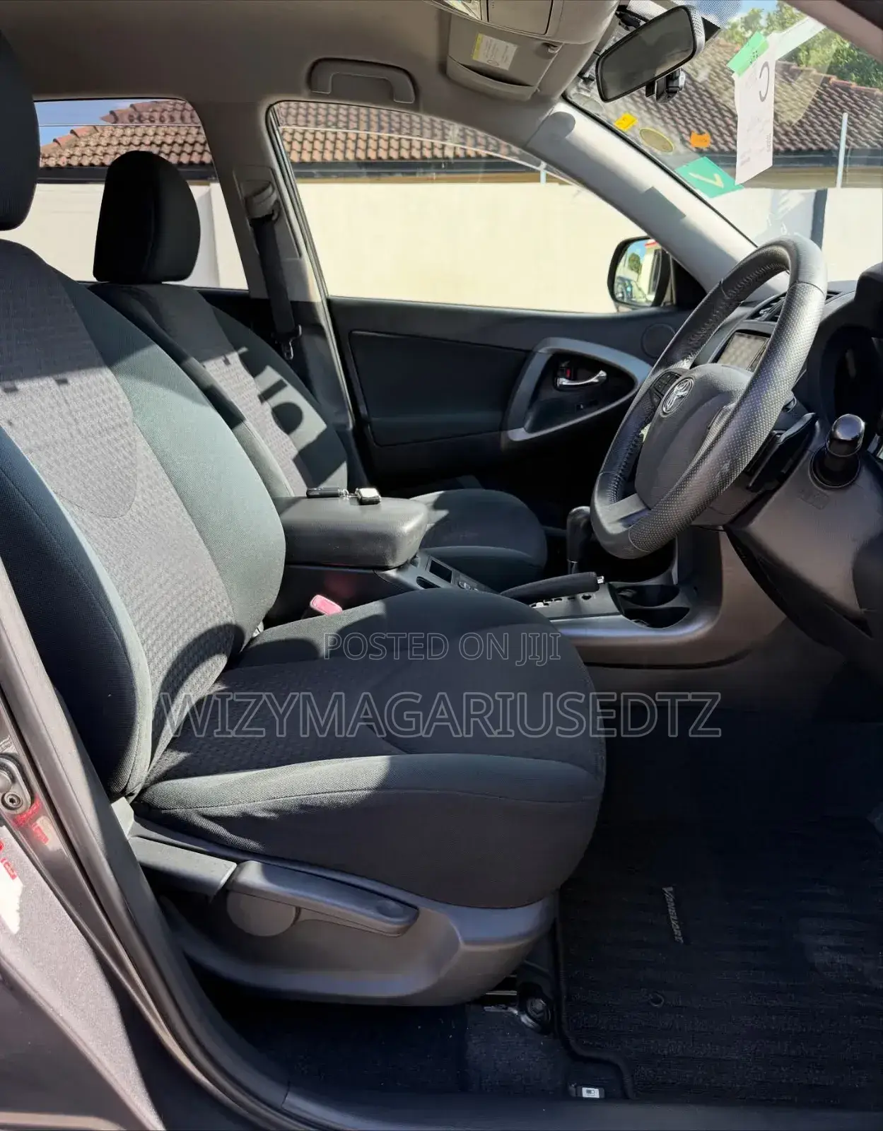Toyota Vanguard 2012 Gray