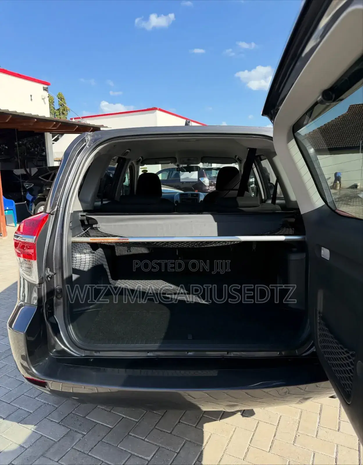 Toyota Vanguard 2012 Gray