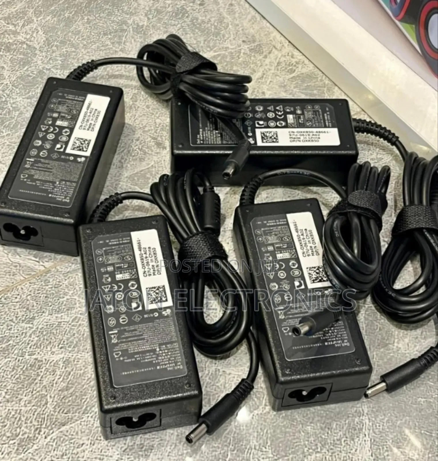 Dell Small Pin Adapter 65 Watts