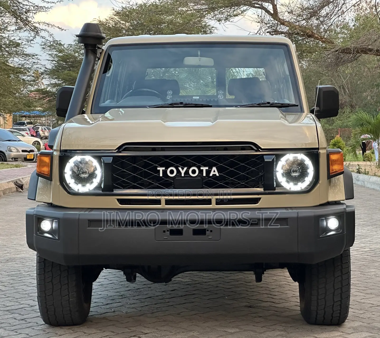 Toyota Land Cruiser 2022 Beige