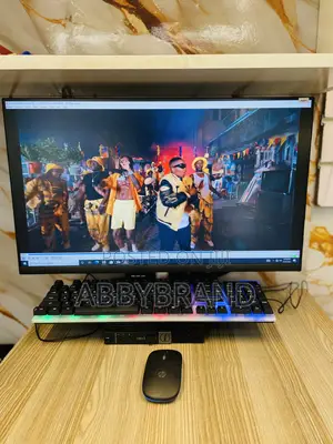 Desktop Computer Dell OptiPlex 3070 8GB Intel Core I5 SSD 256GB
