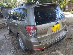Subaru Forester 2009 Gold