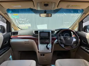 Toyota Alphard 2.4 Petrol FWD 2008 Silver