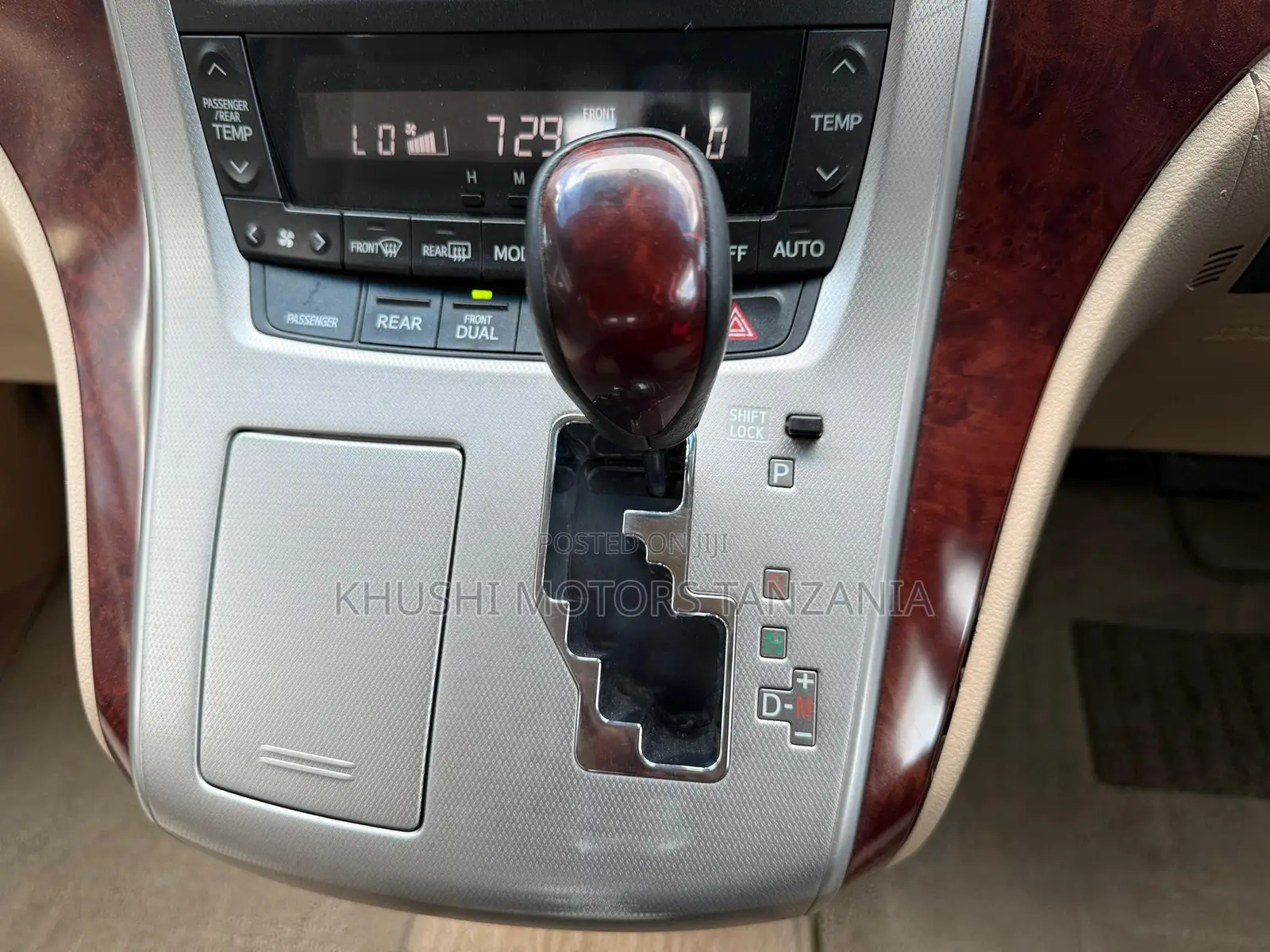 Toyota Alphard 2.4 Petrol FWD 2008 Silver
