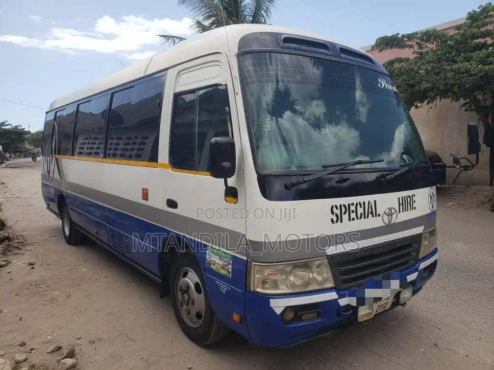 Toyota Coaster 2000