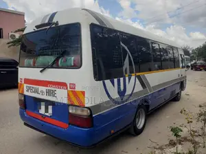 Toyota Coaster 2000
