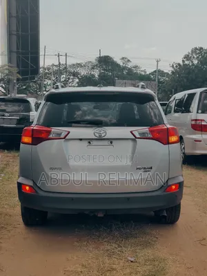 Toyota RAV4 Limited 4dr SUV AWD (2.5L 4cyl 6A) 2014 Silver