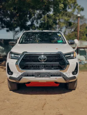 Toyota Hilux Revo Double Cab Deisel 2.4 AWD 2022 White