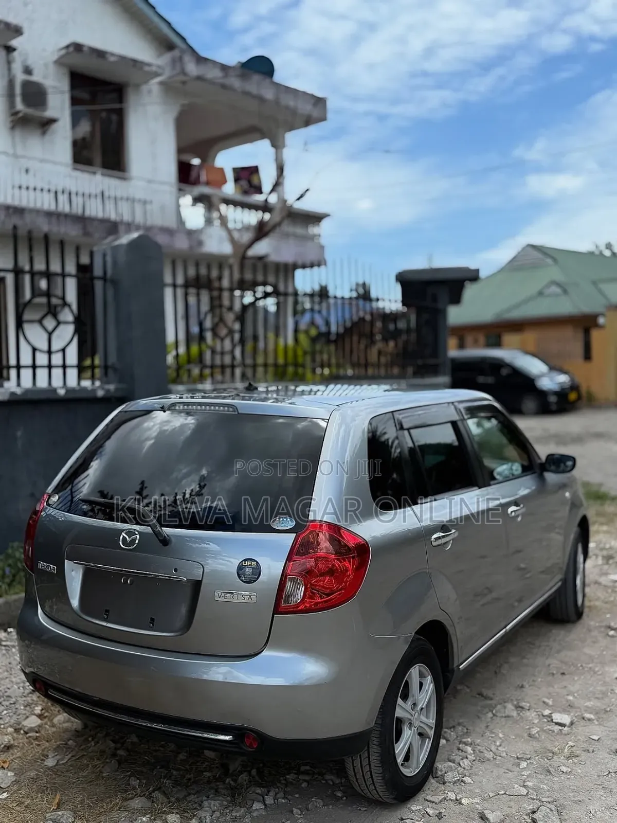 Mazda Verisa 2009 Gray