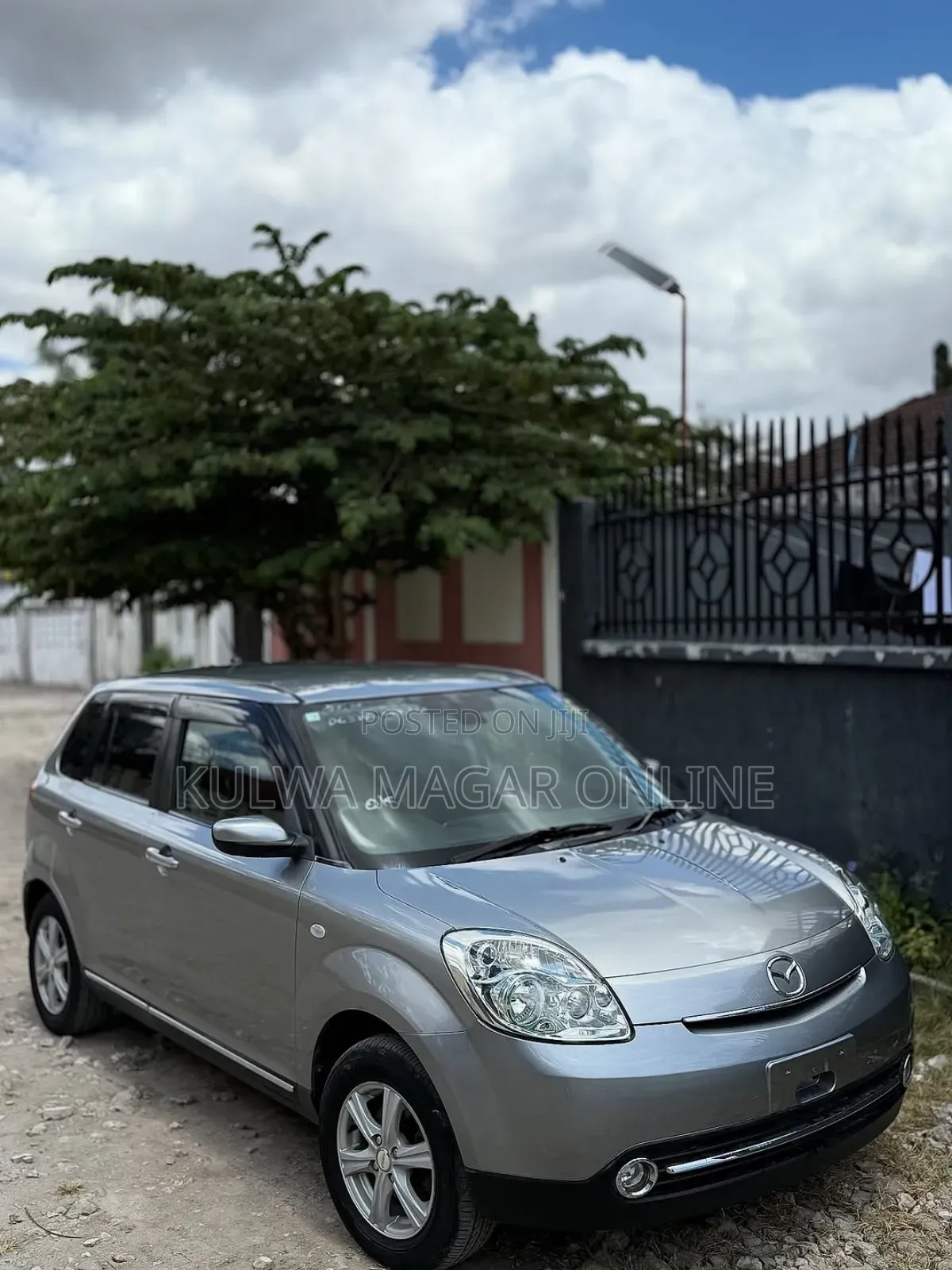 Mazda Verisa 2009 Gray