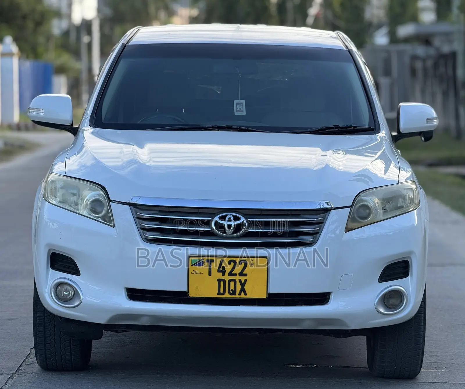 Toyota Vanguard 2009 White