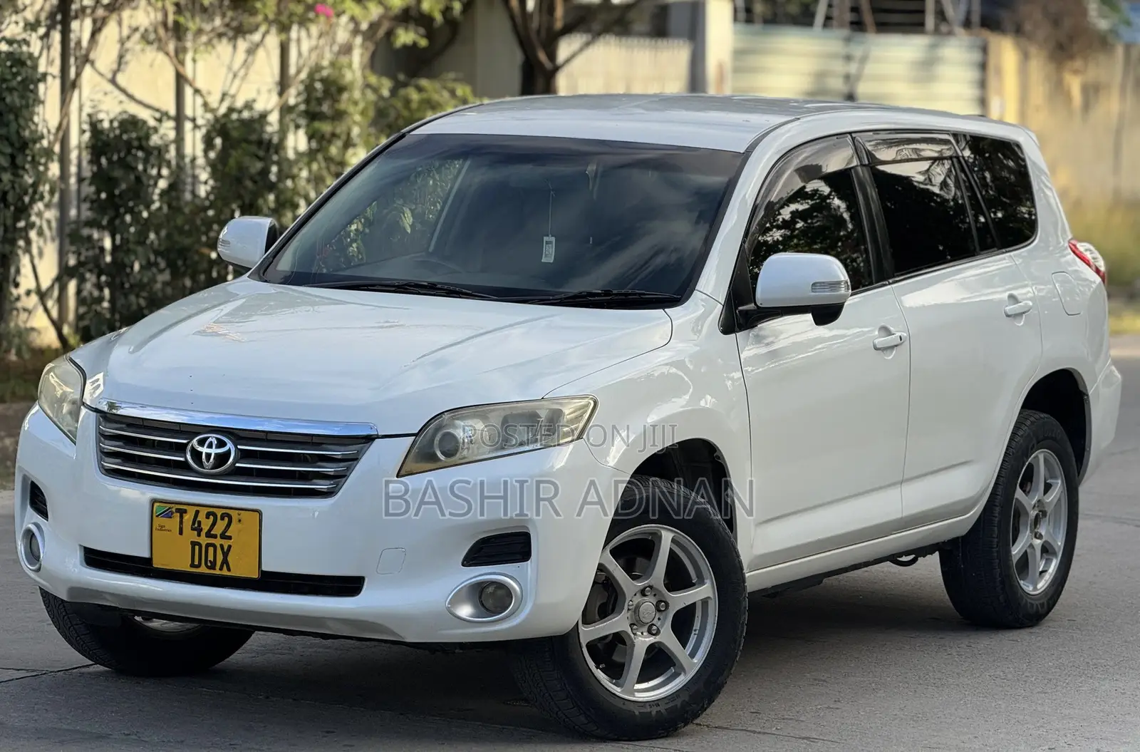 Toyota Vanguard 2009 White