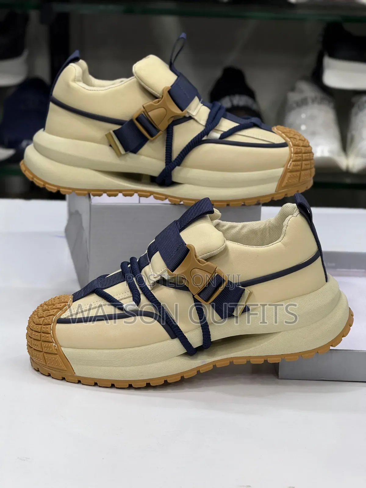 Men's Sneaker Shoes or Footwears Very Very Smart and Beautifully Made
