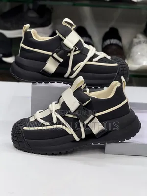 Men's Sneaker Shoes or Footwears Very Very Smart and Beautifully Made