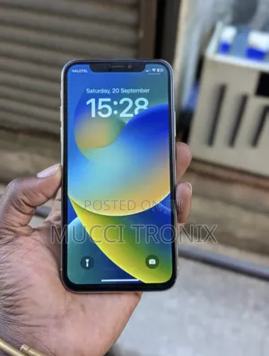 Apple iPhone X 64 GB White