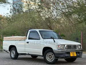 Toyota Hilux 1999 White