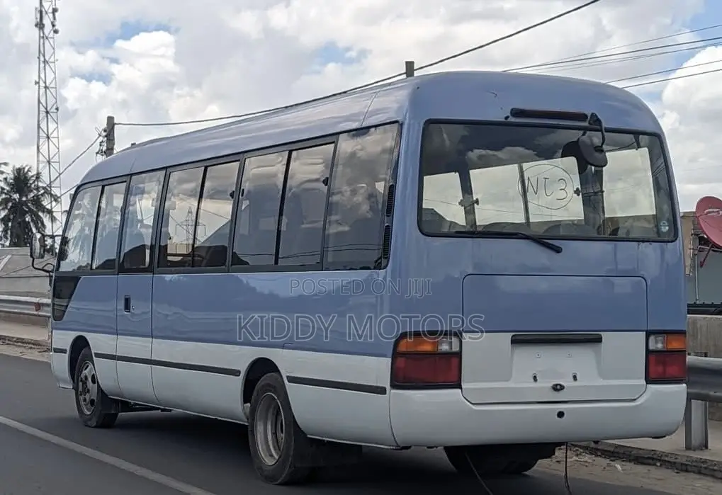 Toyota Coaster 2005 Blue