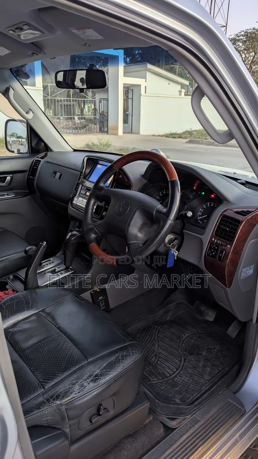 Mitsubishi Pajero 2005 Gray