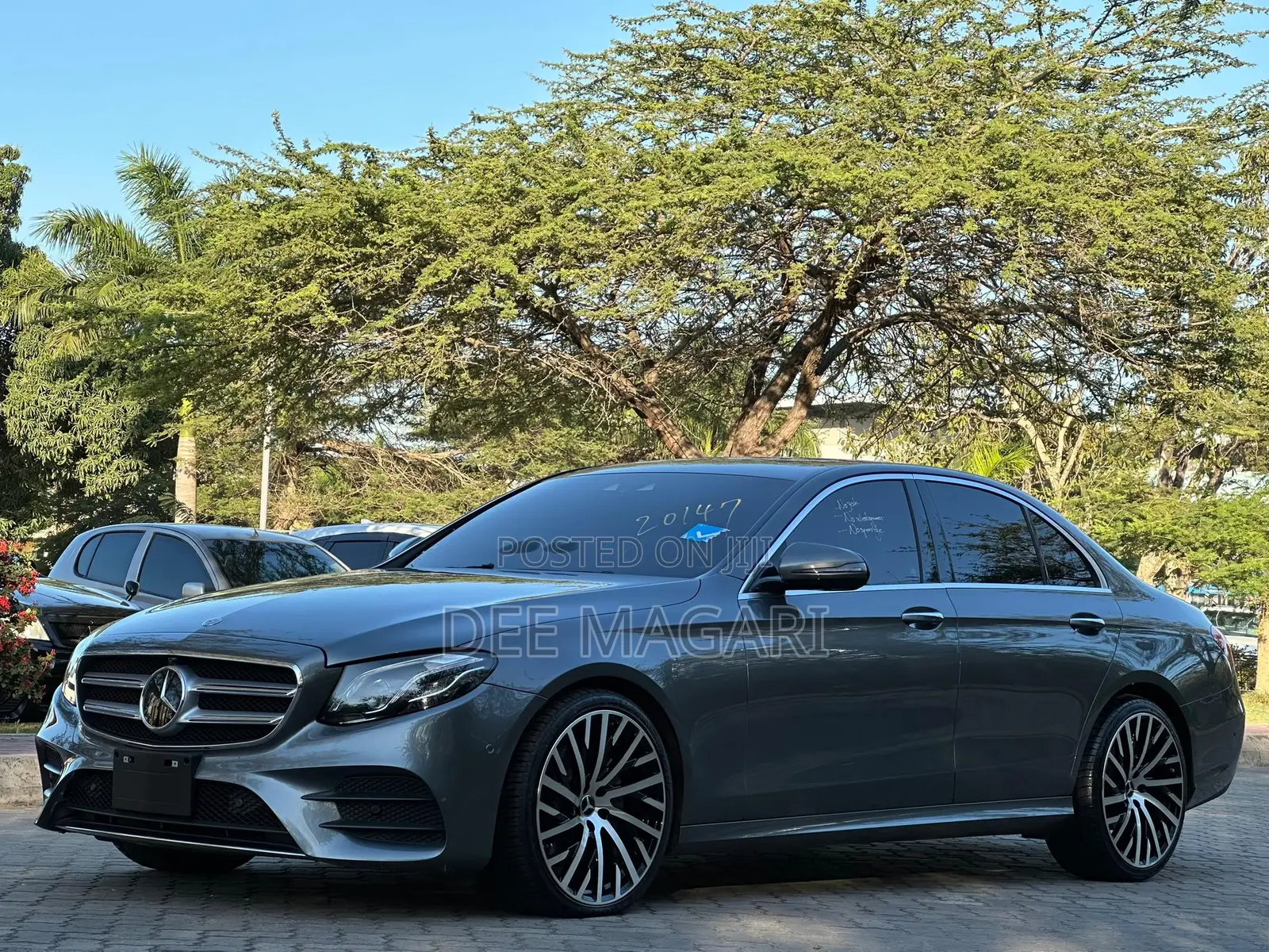 Mercedes-Benz E200 2016 Gray