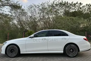 Mercedes-Benz E200 2016 White