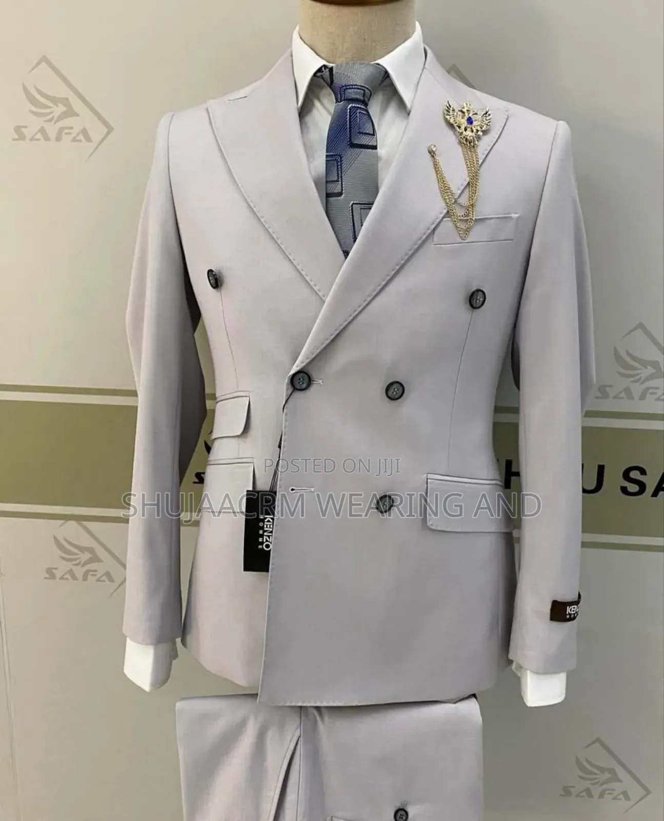 Light Grey Sixbutton Suits